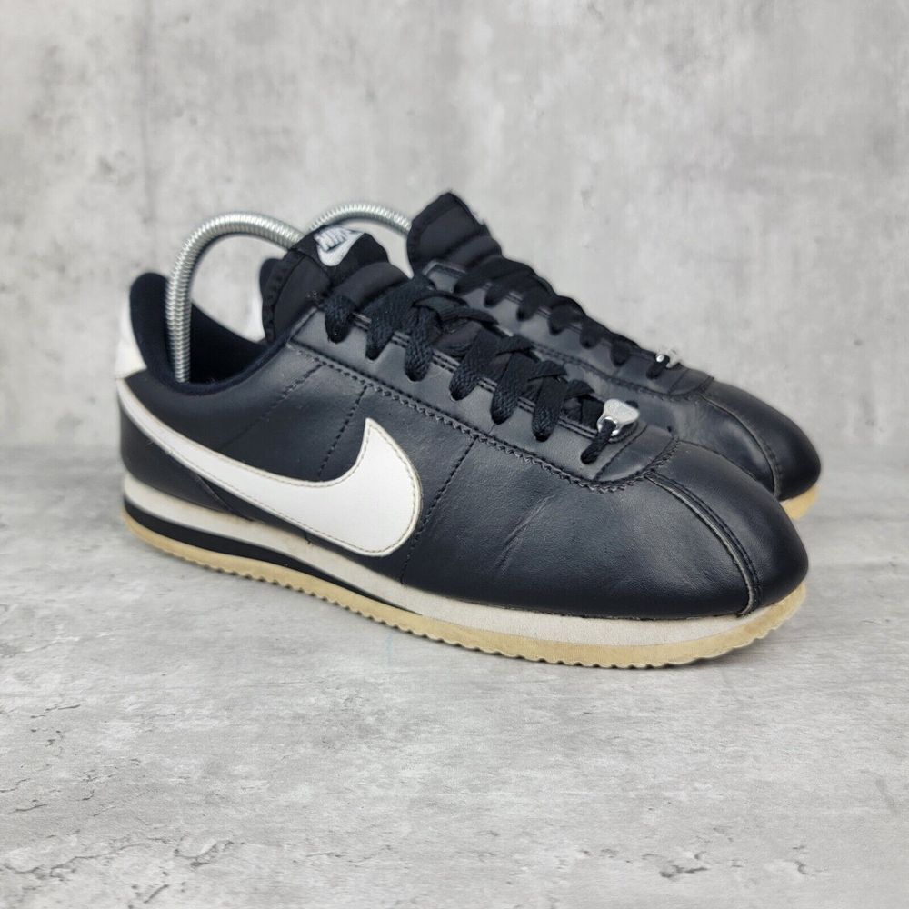 Nike Black and White Athletic Shoes
